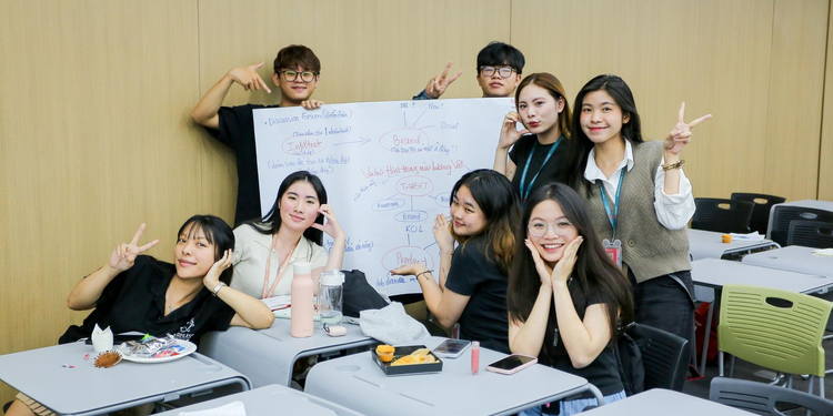 học quan hệ công chúng ra trường làm gì 3